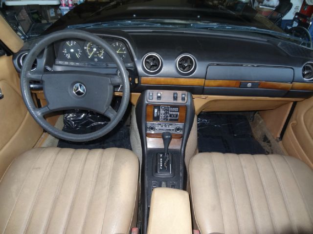 1980 Mercedes-Benz 300 2.0T Local Trade-in