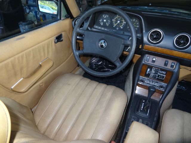 1980 Mercedes-Benz 300 2.0T Local Trade-in