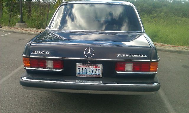 1984 Mercedes-Benz 300 GL I4 Manual