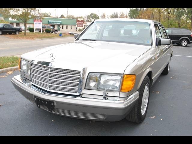 1987 Mercedes-Benz 300 2WD REG CAB 111.2 WORK Truck