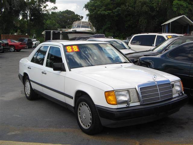 1988 Mercedes-Benz 300 4dr 2WD Ultimate