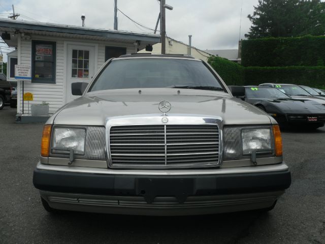 1988 Mercedes-Benz 300 SEL Sport Utility 4D