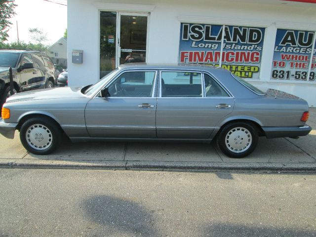 1990 Mercedes-Benz 300 5XT