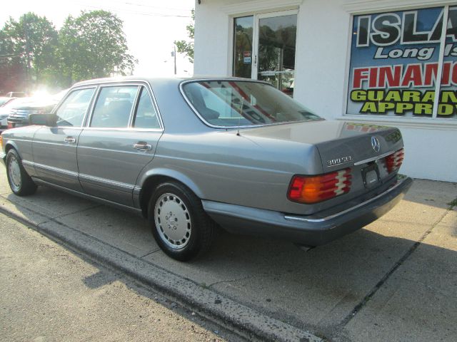 1990 Mercedes-Benz 300 5XT