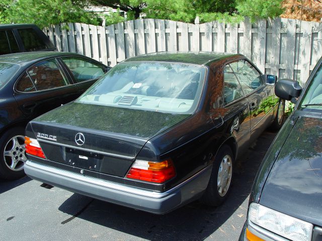 1992 Mercedes-Benz 300 SEL Sport Utility 4D