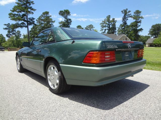 1993 Mercedes-Benz 300 337