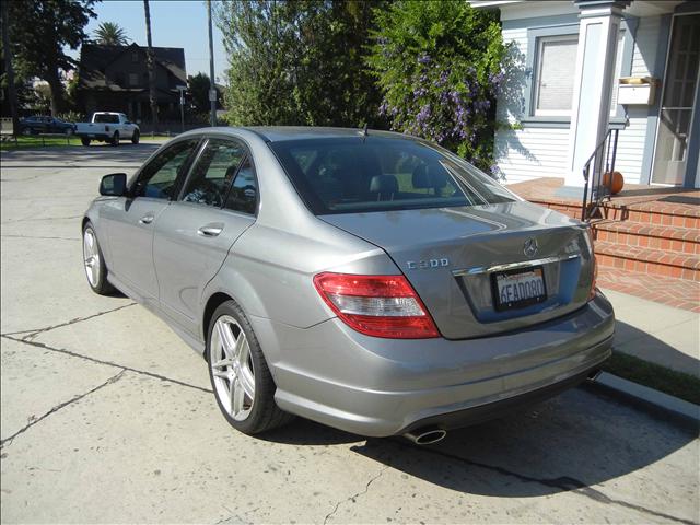 2008 Mercedes-Benz 300 Lariat-4x4 Off Road