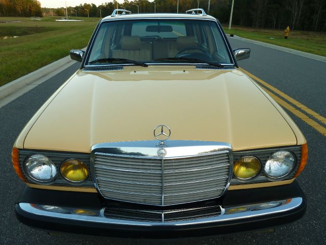 1981 Mercedes-Benz 300TD Station Wagon Unknown