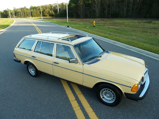 1981 Mercedes-Benz 300TD Station Wagon Unknown