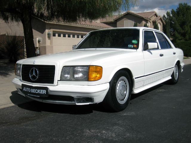 1984 Mercedes-Benz 380 2DR 3.8 GRD TOUR AT