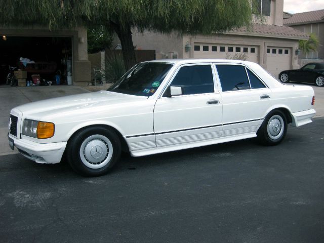 1984 Mercedes-Benz 380 2DR 3.8 GRD TOUR AT