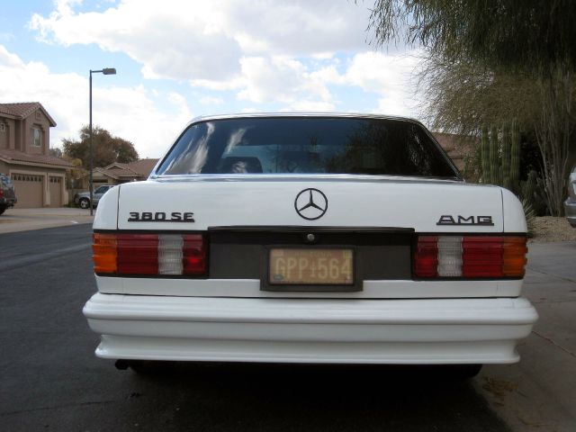 1984 Mercedes-Benz 380 2DR 3.8 GRD TOUR AT