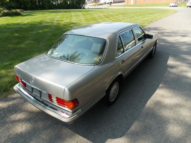 1987 Mercedes-Benz 420 5XT