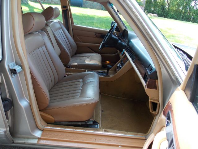 1987 Mercedes-Benz 420 5XT