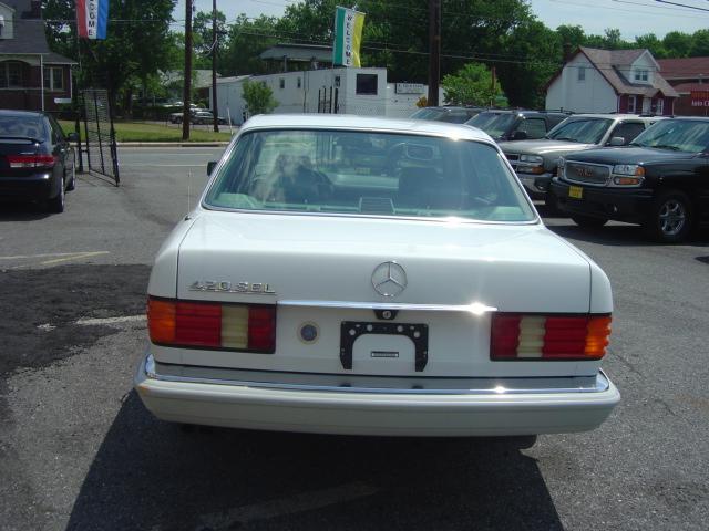 1990 Mercedes-Benz 420 300 Wagon 4D