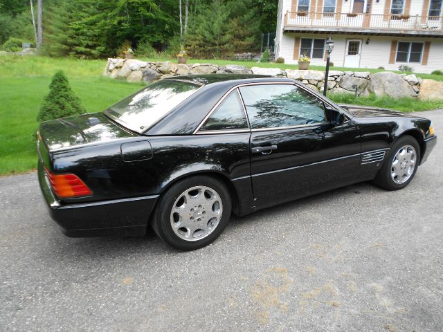 1990 Mercedes-Benz 500 UP 4WD