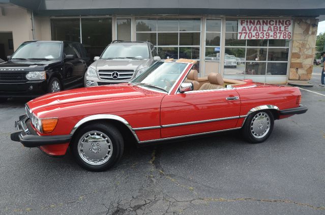 1986 Mercedes-Benz 560 Eddie Bauer 4X4 (marshalltown)