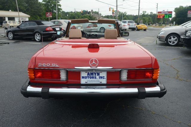 1986 Mercedes-Benz 560 Eddie Bauer 4X4 (marshalltown)