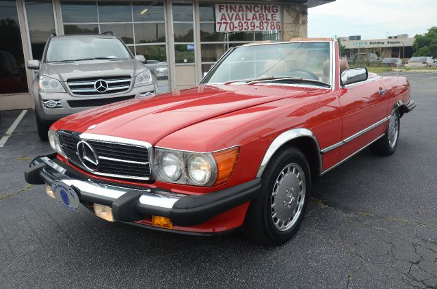 1986 Mercedes-Benz 560 Eddie Bauer 4X4 (marshalltown)