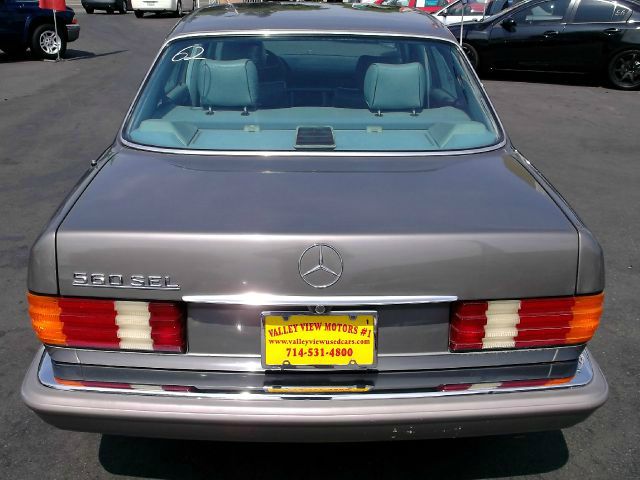 1986 Mercedes-Benz 560 5XT