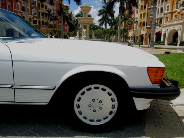 1989 Mercedes-Benz 560 SE Power Everything