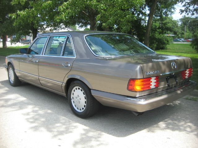 1989 Mercedes-Benz 560 SLE Hybrid Pickup 4D 6 1/2 Ft