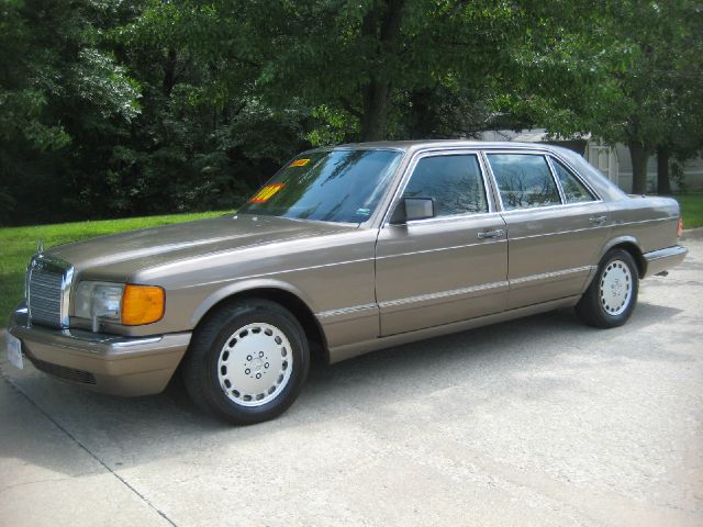 1989 Mercedes-Benz 560 SLE Hybrid Pickup 4D 6 1/2 Ft