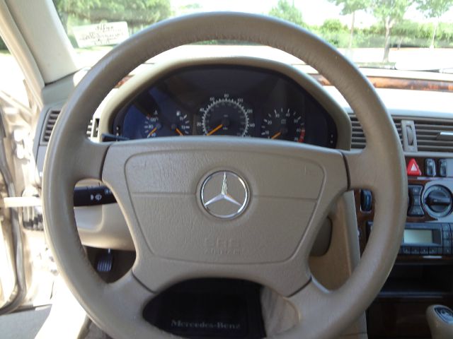 2000 Mercedes-Benz C-Class 3.5rl Nav.+premium Pkg