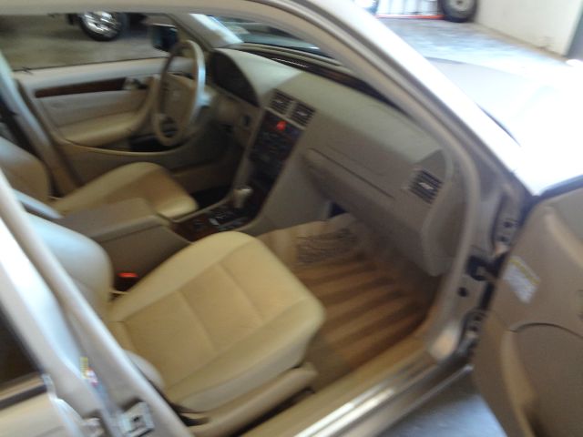 2000 Mercedes-Benz C-Class 3.5rl Nav.+premium Pkg