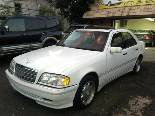 2000 Mercedes-Benz C-Class 3.5rl Nav.+premium Pkg