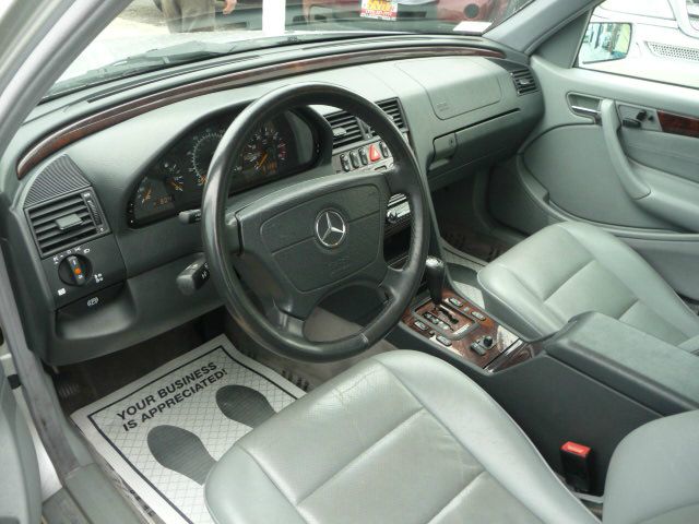 2000 Mercedes-Benz C-Class 3.5rl Nav.+premium Pkg