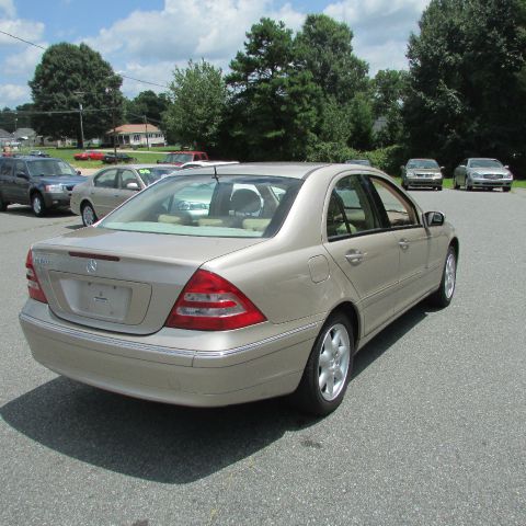 2001 Mercedes-Benz C-Class Series 4