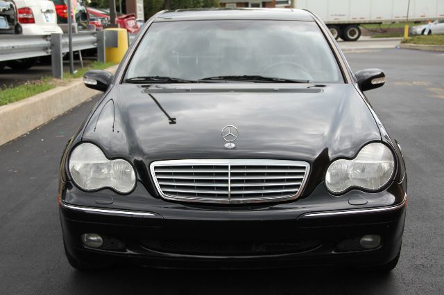 2001 Mercedes-Benz C-Class Series 4