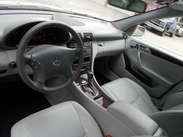 2001 Mercedes-Benz C-Class Series 4