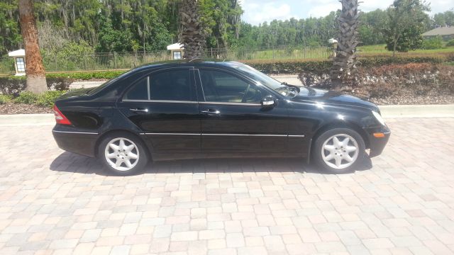 2001 Mercedes-Benz C-Class 3.2 TL - Extra Sharp