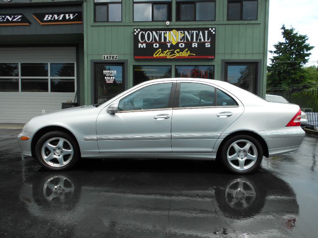 2001 Mercedes-Benz C-Class Series 4