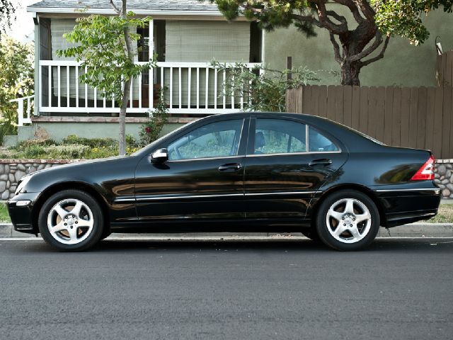 2001 Mercedes-Benz C-Class Series 4