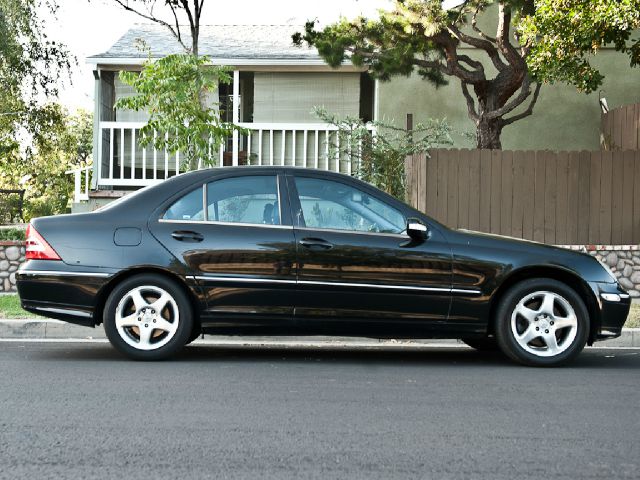 2001 Mercedes-Benz C-Class Series 4