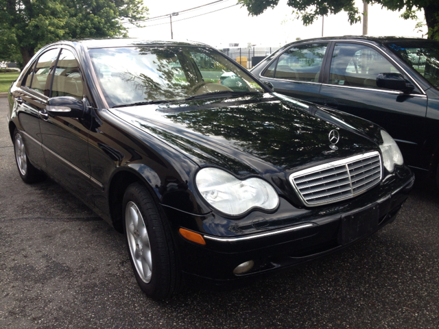 2001 Mercedes-Benz C-Class 3.2 TL - Extra Sharp