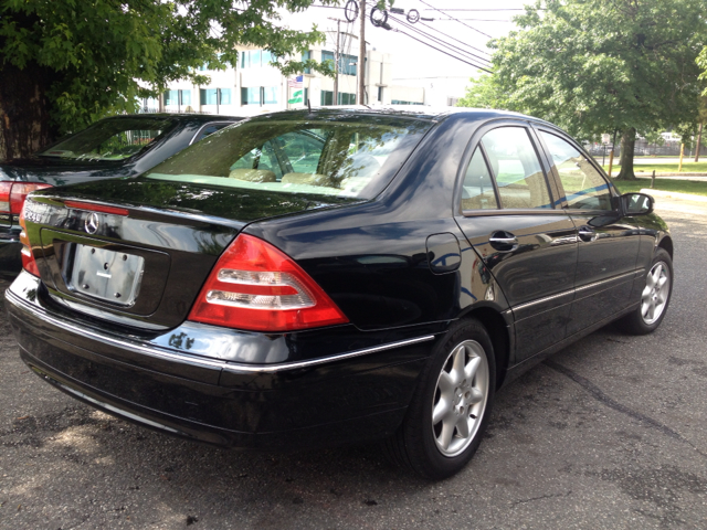 2001 Mercedes-Benz C-Class 3.2 TL - Extra Sharp