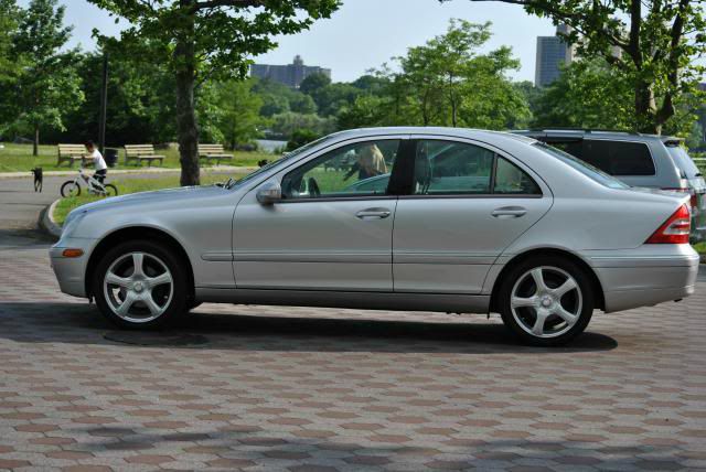 2001 Mercedes-Benz C-Class 3.2 TL - Extra Sharp