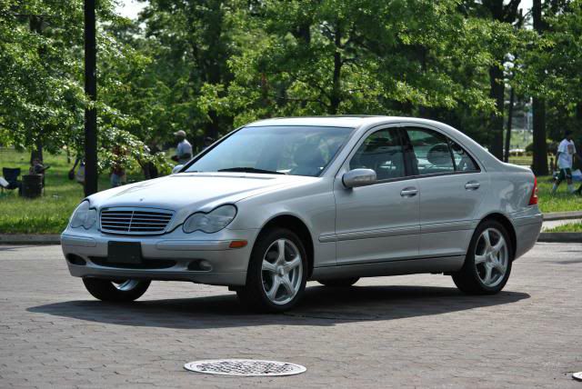 2001 Mercedes-Benz C-Class 3.2 TL - Extra Sharp