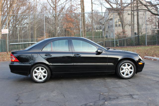 2001 Mercedes-Benz C-Class Series 4