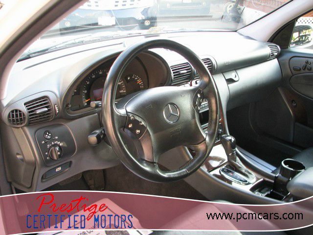 2001 Mercedes-Benz C-Class 3.2 TL - Extra Sharp