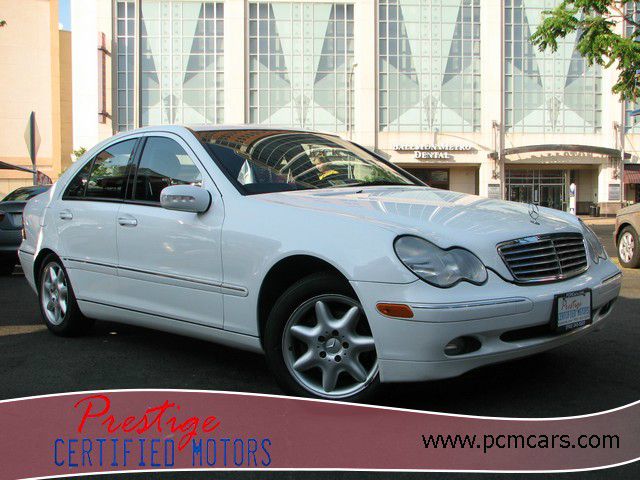 2001 Mercedes-Benz C-Class 3.2 TL - Extra Sharp