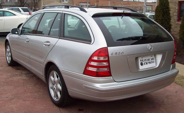 2002 Mercedes-Benz C-Class Series 4