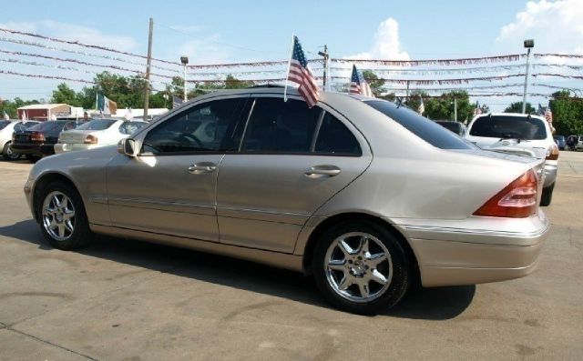 2002 Mercedes-Benz C-Class Unknown