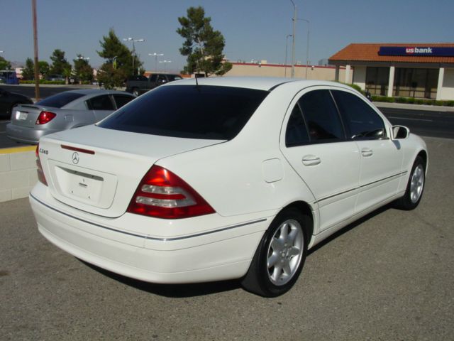 2002 Mercedes-Benz C-Class E-350 Super Duty 158 WB DRW