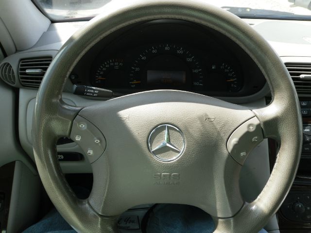 2002 Mercedes-Benz C-Class E-350 Super Duty 158 WB DRW