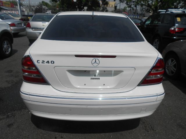 2002 Mercedes-Benz C-Class E-350 Super Duty 158 WB DRW